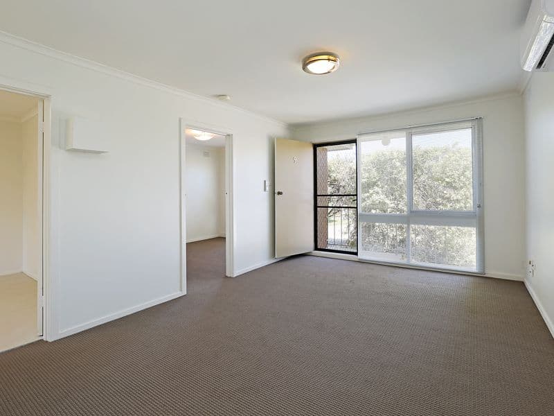 8 Ballater Avenue, NEWTOWN VIC 3220, Newtown - Thumbnail 3