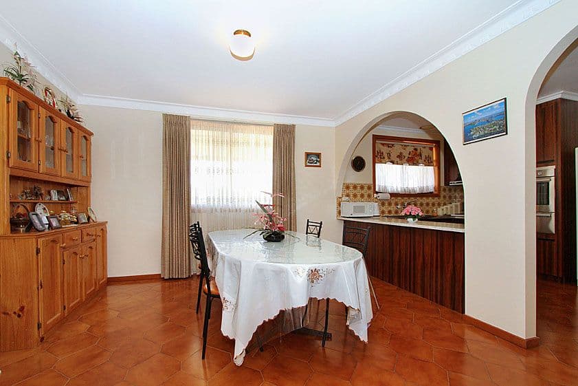 25 Winamurra Crescent, THOMASTOWN VIC 3074, Thomastown - Thumbnail 4