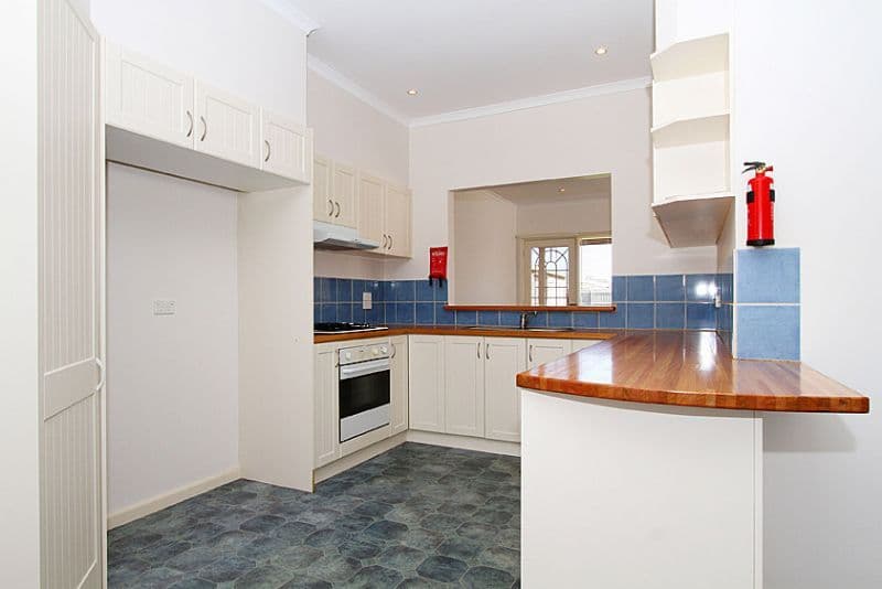31 Derrick Street, LALOR VIC 3075, Lalor - Thumbnail 2