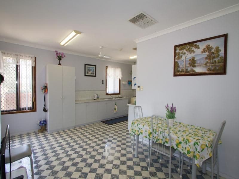 27 Felicia Street, RANGEWAY WA 6530, Rangeway - Thumbnail 4