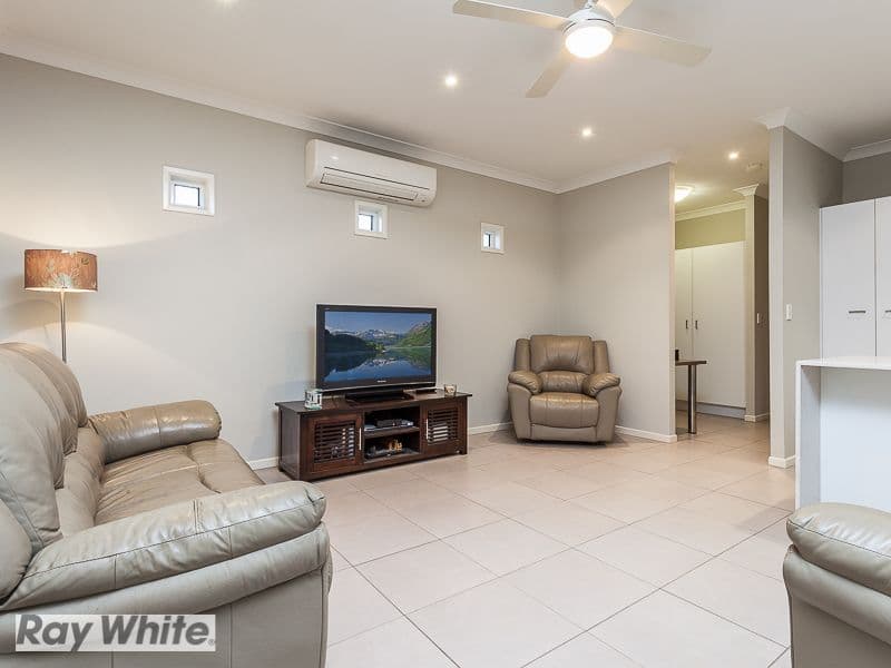 32 Planigale Crescent, NORTH LAKES QLD 4509, North Lakes - Thumbnail 6