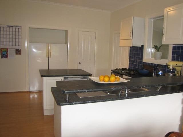 21 Fourth Street, LOXTON SA 5333, Loxton - Thumbnail 2