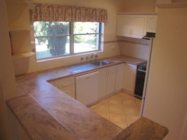 8 Hilltop Drive, LOXTON SA 5333, Loxton - Thumbnail 3