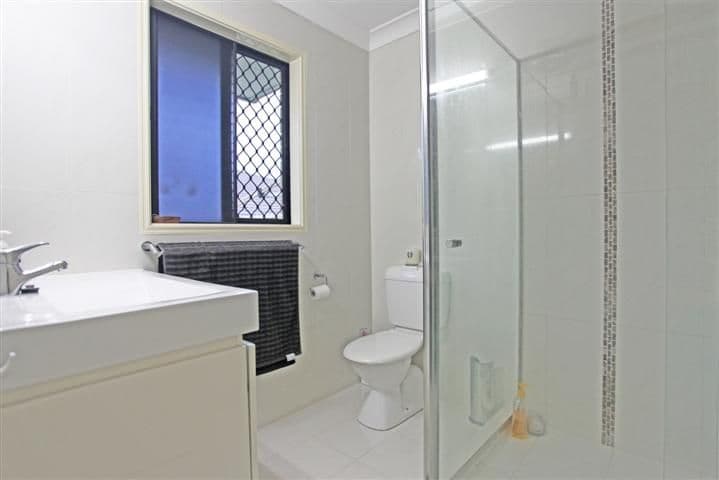 16 Penrhyn Street, PACIFIC PINES QLD 4211, Pacific Pines - Thumbnail 4
