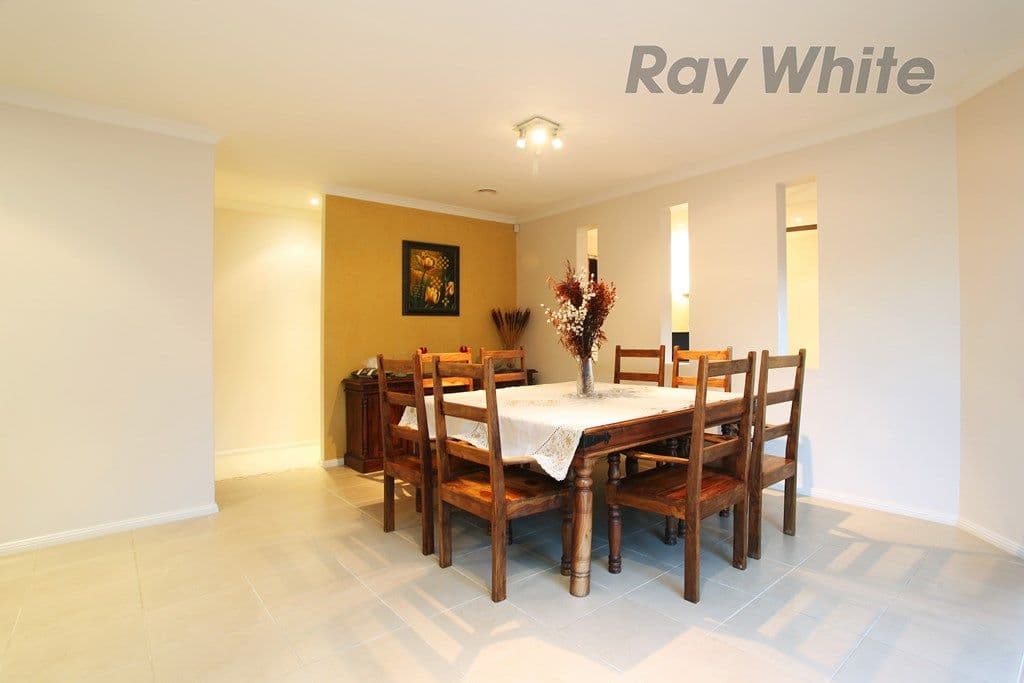 10 Menzies Avenue, POINT COOK VIC 3030, Point Cook - Thumbnail 6