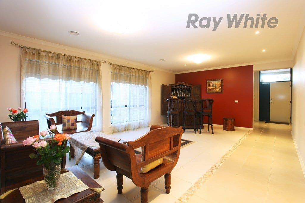 10 Menzies Avenue, POINT COOK VIC 3030, Point Cook - Thumbnail 5