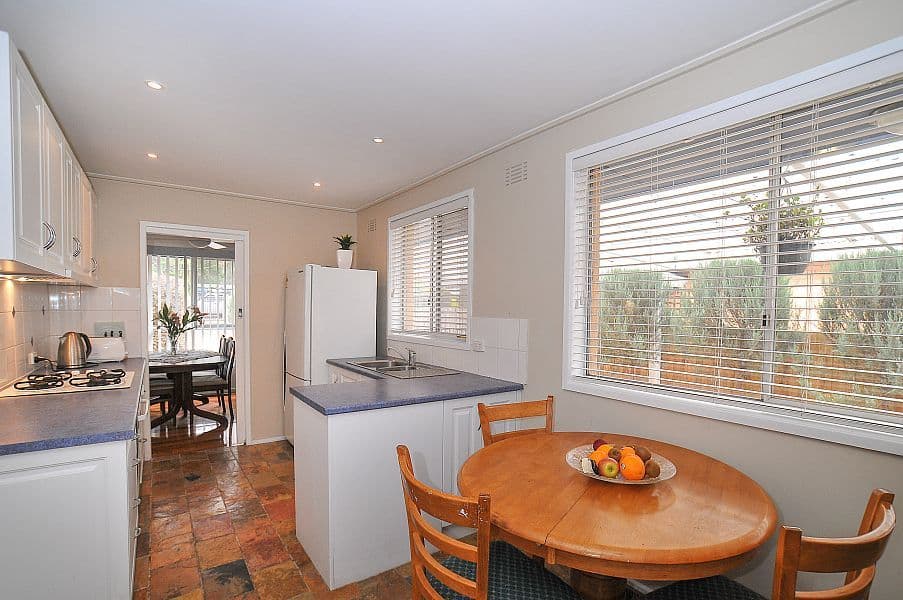 52 Lincoln Road, CROYDON VIC 3136, Croydon - Thumbnail 2
