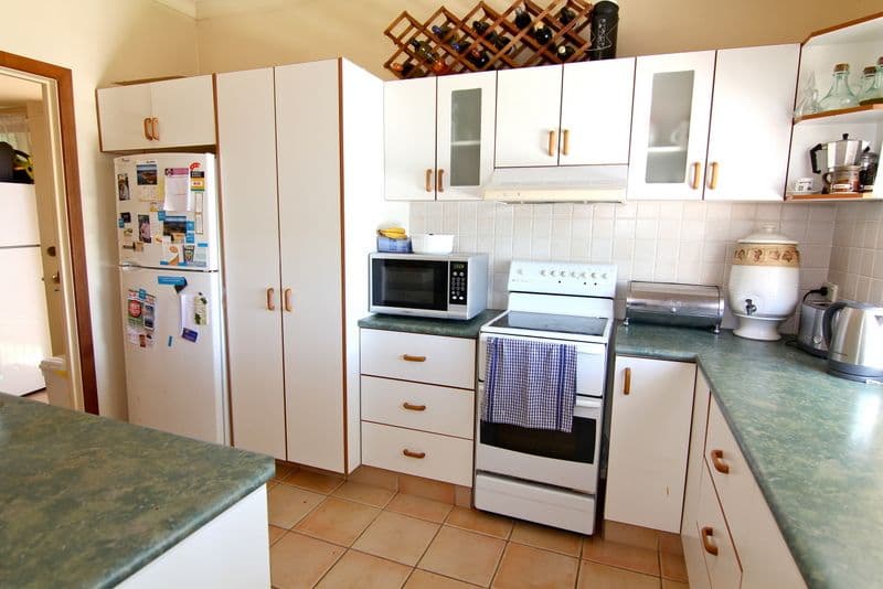 2 Leslie Parade, SARATOGA NSW 2251, Saratoga - Thumbnail 5