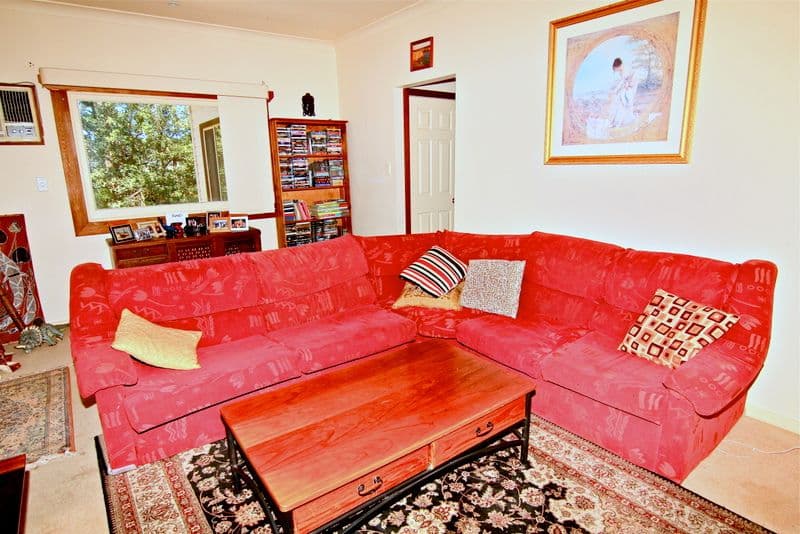 2 Leslie Parade, SARATOGA NSW 2251, Saratoga - Thumbnail 3