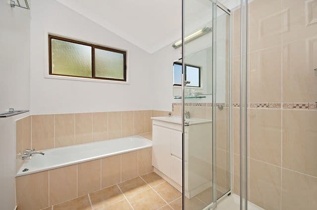 12 Gillian Court, WULGURU QLD 4811, Wulguru - Thumbnail 6