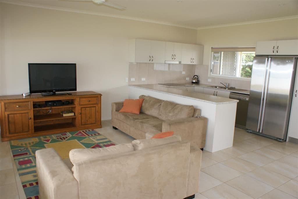 110 Kennedy Esplanade, SOUTH MISSION QLD 4852, South Mission Beach - Thumbnail 8