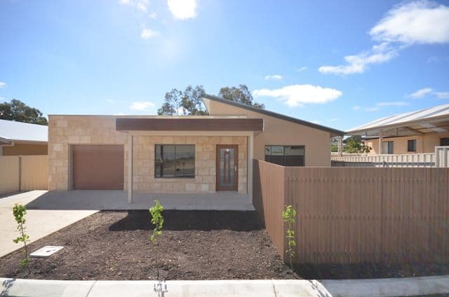 Unit 8, 6 William Street, CLARE SA 5453, Clare - Image 1
