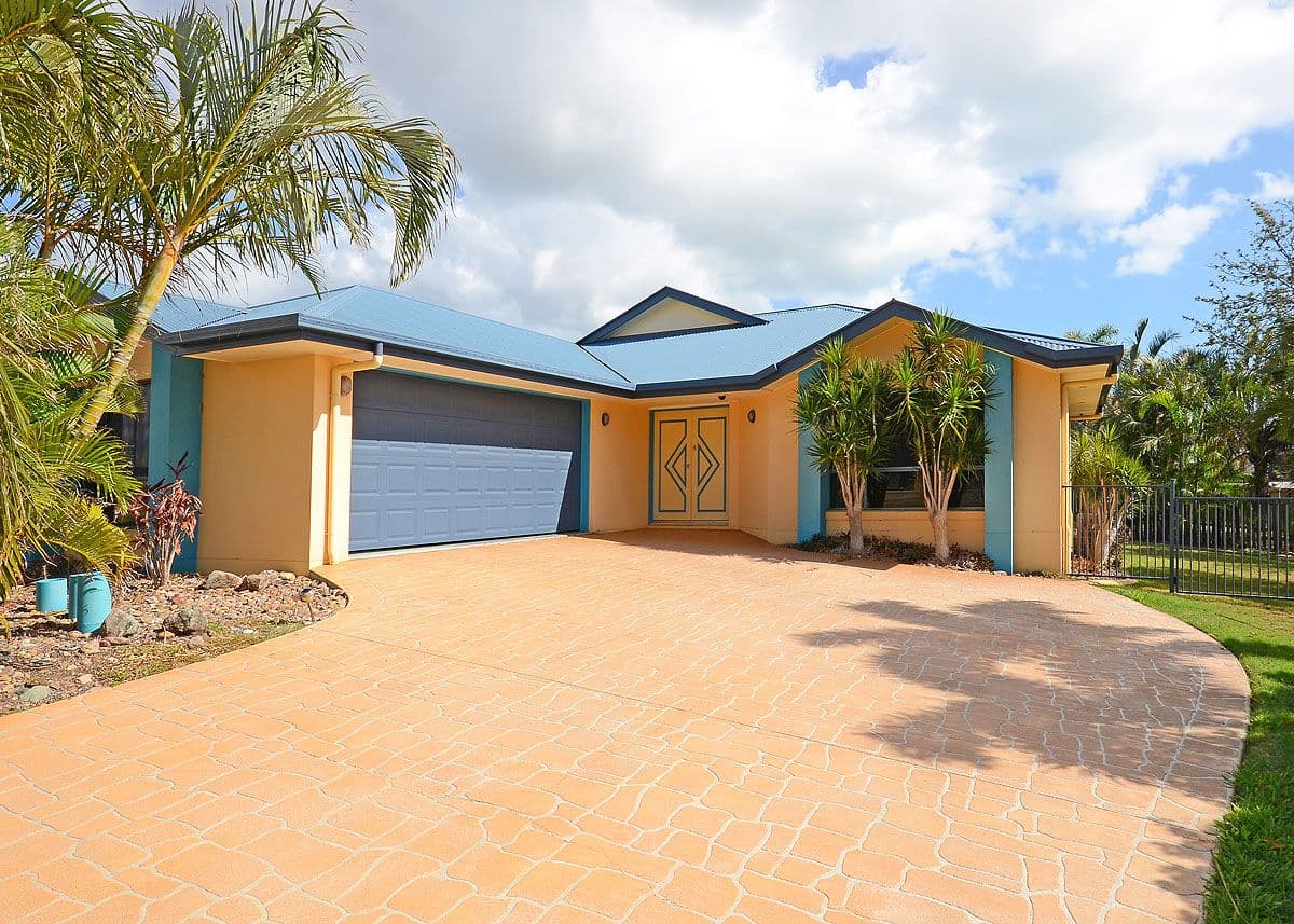 8 Stevens Close, KAWUNGAN QLD 4655, Kawungan - Image 1