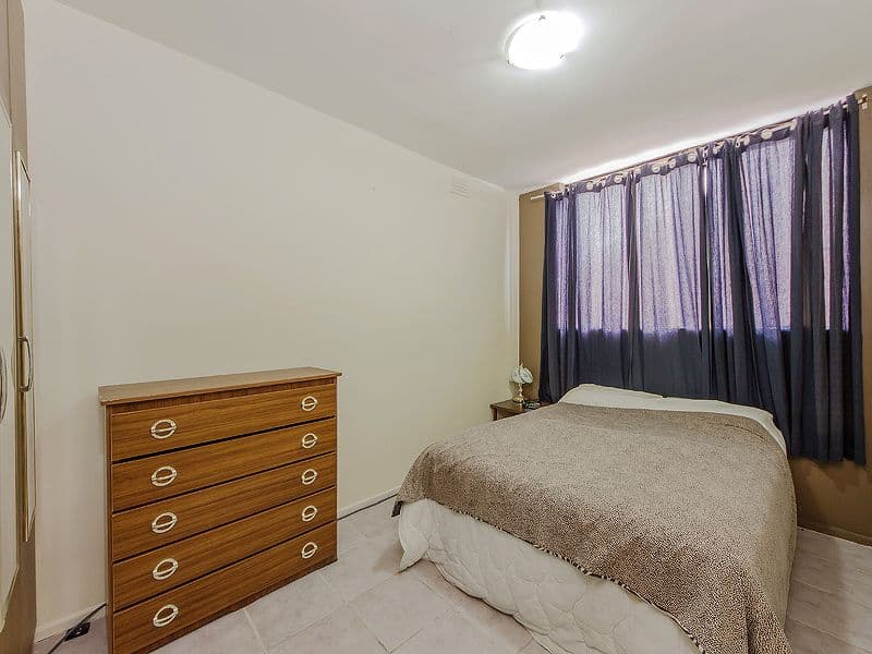 19 St Albans Road, ST ALBANS VIC 3021, St Albans - Thumbnail 3