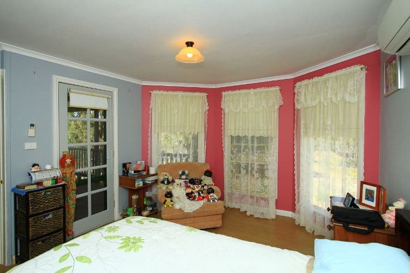 111 Redburns Lane, HEATHCOTE VIC 3523, Heathcote - Thumbnail 4