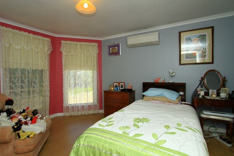 111 Redburns Lane, HEATHCOTE VIC 3523, Heathcote - Thumbnail 7