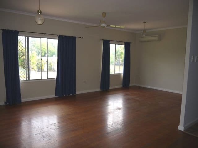 11  Walter Young Street, KATHERINE NT 0850, Katherine - Thumbnail 2