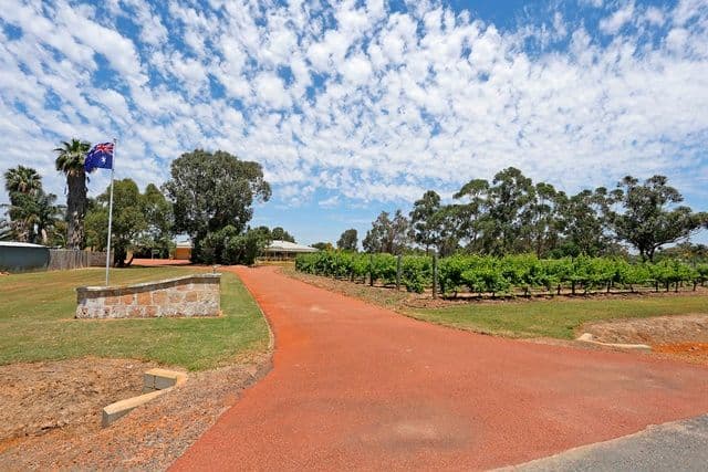 17 Coast Road, WEST SWAN WA 6055, West Swan - Thumbnail 2