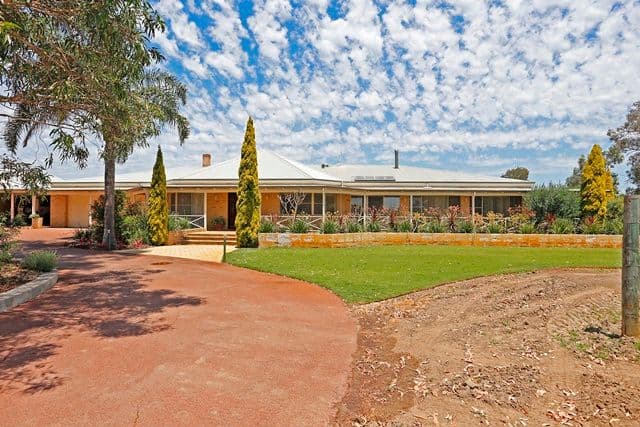 17 Coast Road, WEST SWAN WA 6055, West Swan - Image 1