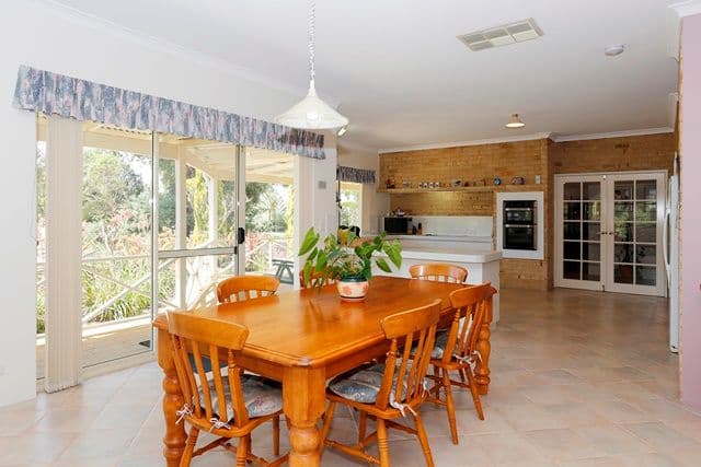 17 Coast Road, WEST SWAN WA 6055, West Swan - Thumbnail 6