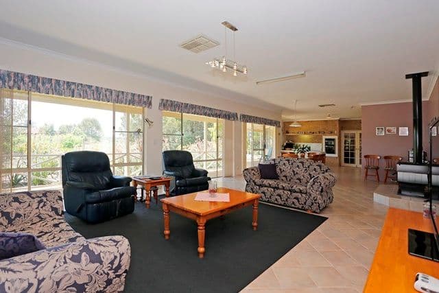 17 Coast Road, WEST SWAN WA 6055, West Swan - Thumbnail 7