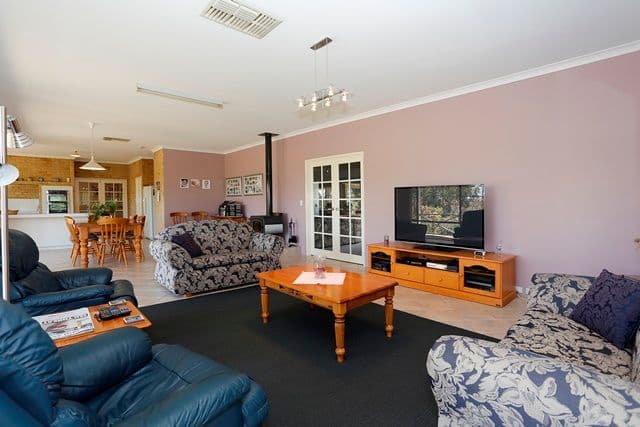 17 Coast Road, WEST SWAN WA 6055, West Swan - Thumbnail 8