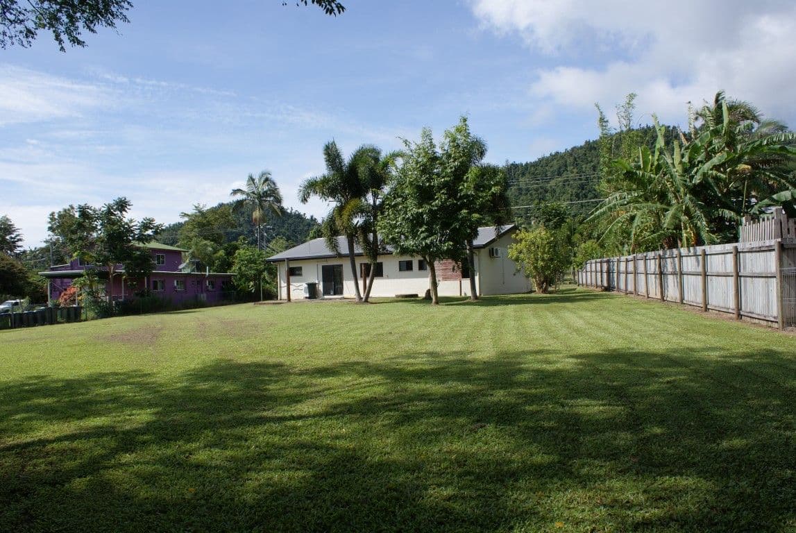 41 Bingil Bay Road, BINGIL BAY QLD 4852, Bingil Bay - Thumbnail 2