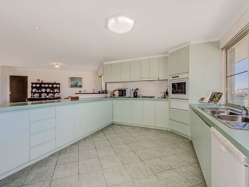 2 Hilda Road, WAIKIKI WA 6169, Waikiki - Thumbnail 7