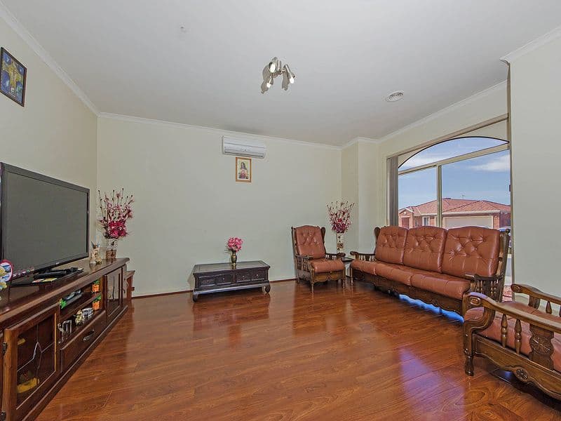 24 Harmony Drive, TARNEIT VIC 3029, Tarneit - Thumbnail 2