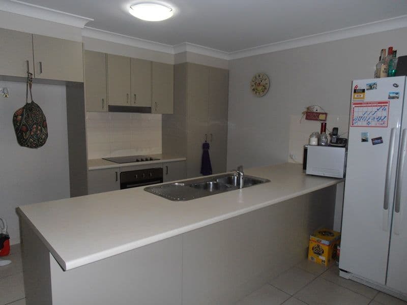  18 Ashfield Street, NORTH IPSWICH QLD 4305, North Ipswich - Thumbnail 2