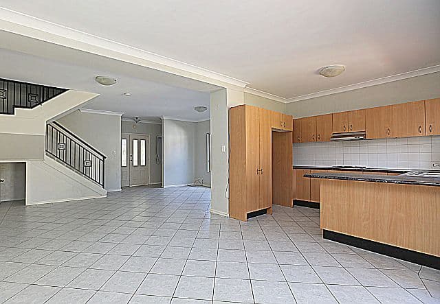 18A Winspear Avenue, BANKSTOWN NSW 2200, Bankstown - Thumbnail 2