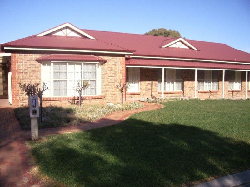 1/2 Smith Avenue, BORDERTOWN SA 5268, Bordertown - Image 1