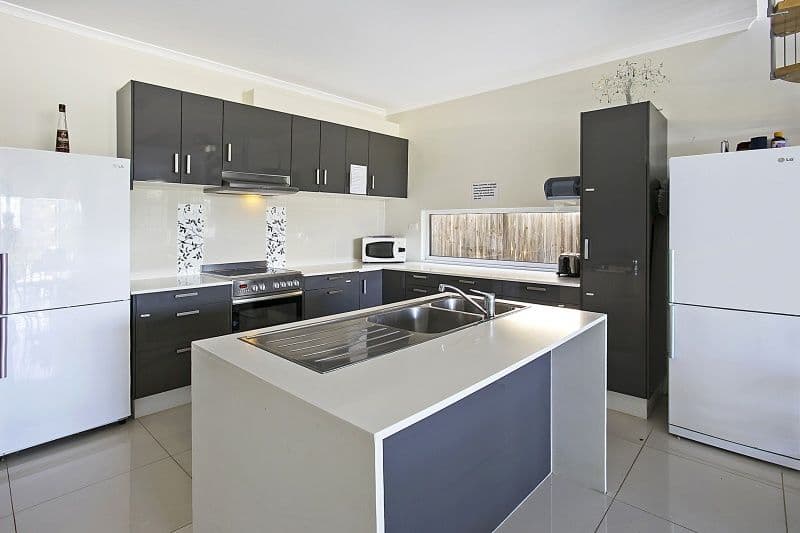 15 Chapman Street, CHAPEL HILL QLD 4069, Chapel Hill - Thumbnail 4