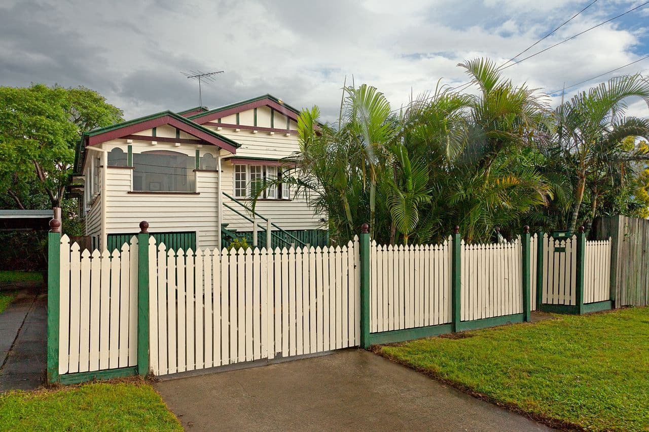 7 Tenth Avenue, COORPAROO QLD 4151, Coorparoo - Thumbnail 3