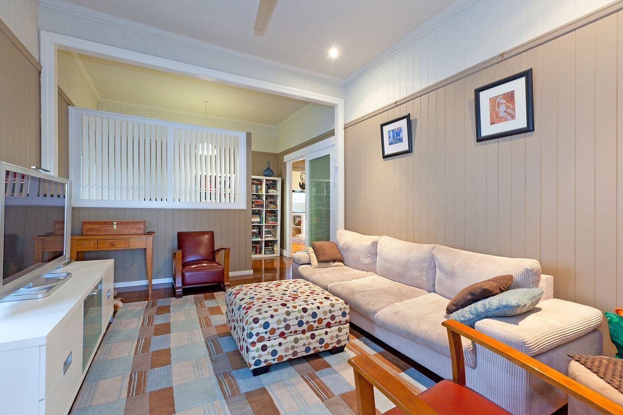 7 Tenth Avenue, COORPAROO QLD 4151, Coorparoo - Image 1