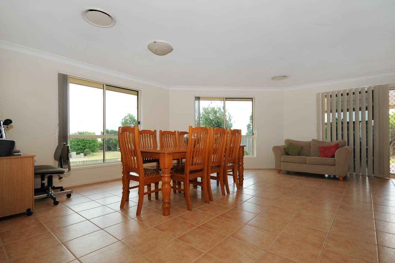 6 McCall Street, HIGHFIELDS QLD 4352, Highfields - Thumbnail 3