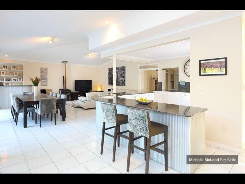 112 Greenford Street, CHAPEL HILL QLD 4069, Chapel Hill - Thumbnail 4