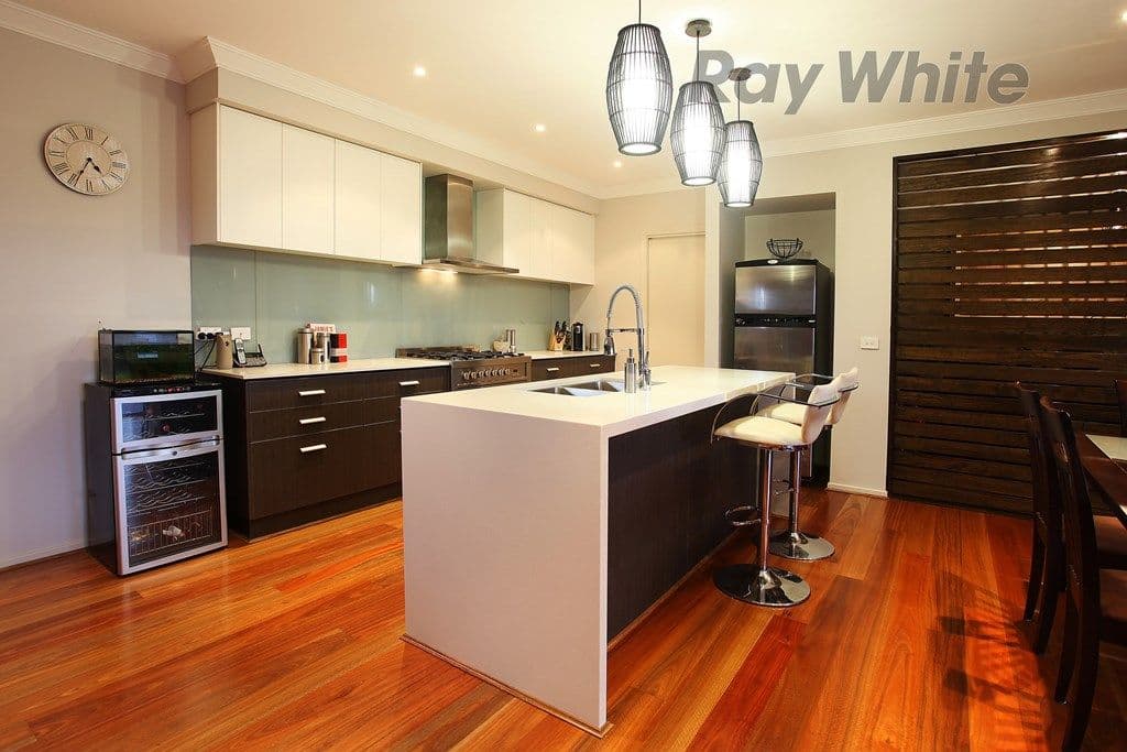 4 Perlette Drive, POINT COOK VIC 3030, Point Cook - Thumbnail 6