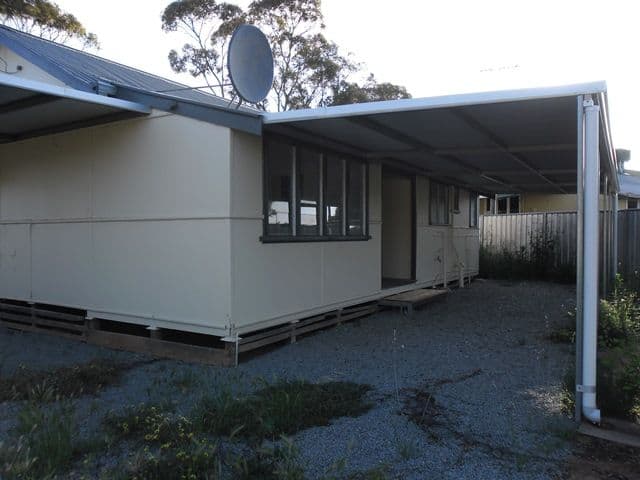 37 Mayrhofer Street, THREE SPRINGS WA 6519, Three Springs - Thumbnail 3