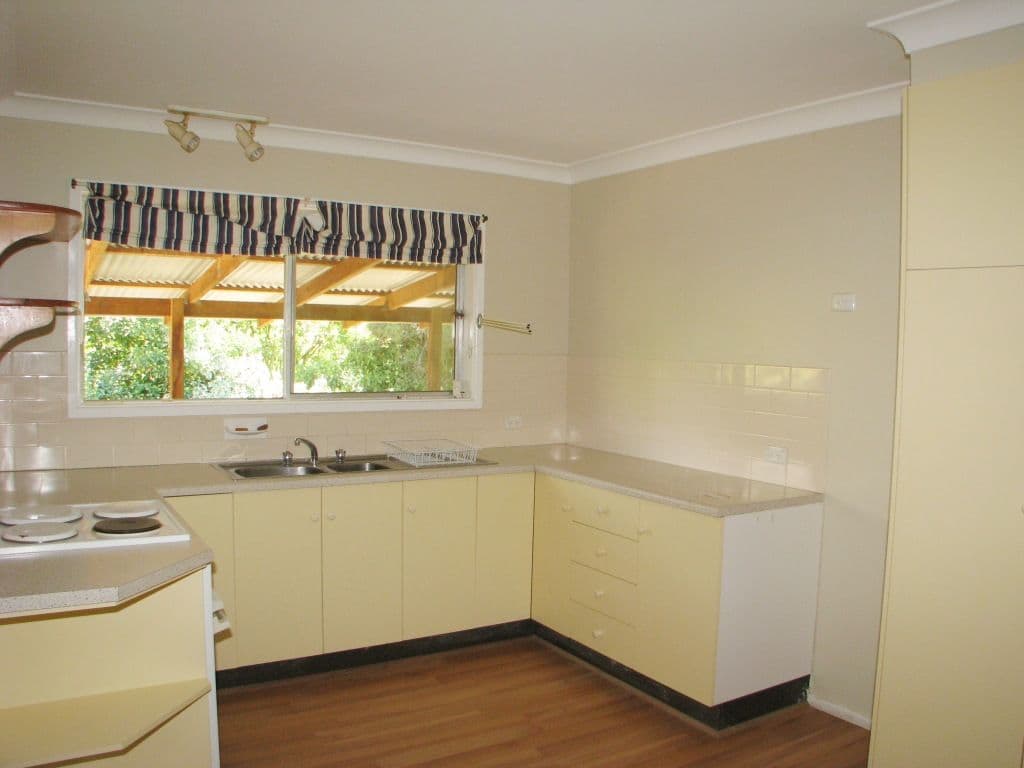 1 Watson Avenue, ARMIDALE NSW 2350, Armidale - Thumbnail 3