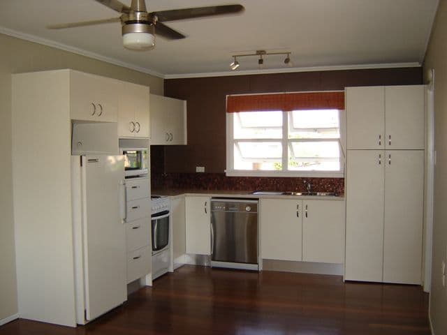 4/9 Nyrang Avenue, PALM BEACH QLD 4221, Palm Beach - Thumbnail 2