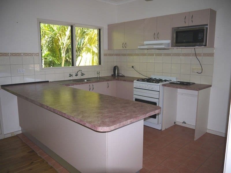 77  Giles Street, KATHERINE NT 0850, Katherine - Thumbnail 3