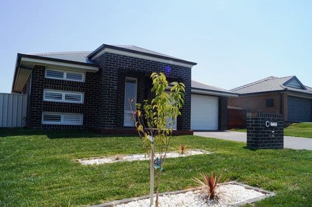 22 Molloy Drive, ORANGE NSW 2800, Orange - Thumbnail 2