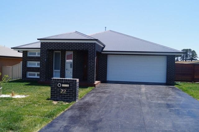 22 Molloy Drive, ORANGE NSW 2800, Orange - Image 1