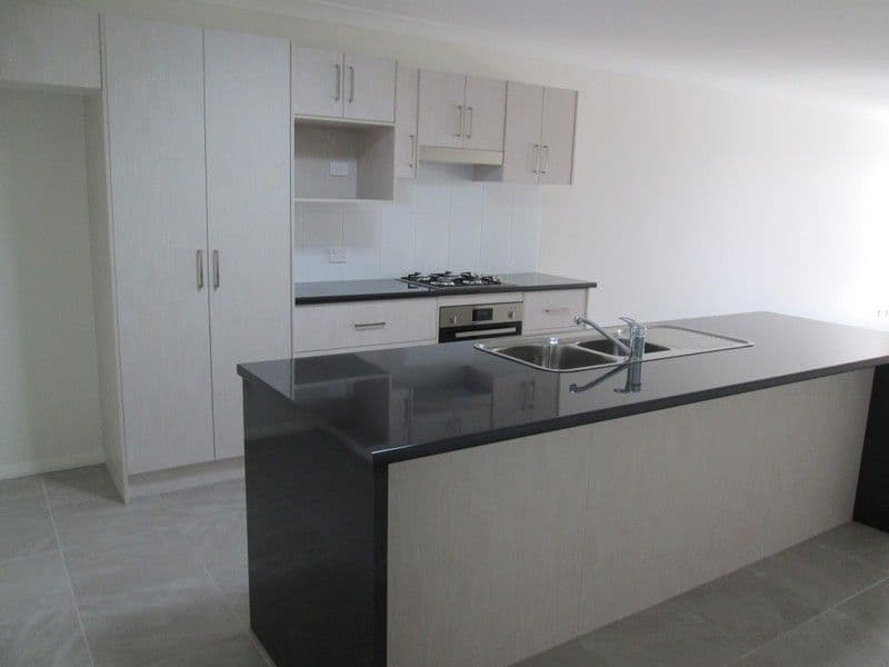 2/568 Oakhampton Road, ABERGLASSLYN NSW 2320, Aberglasslyn - Thumbnail 3