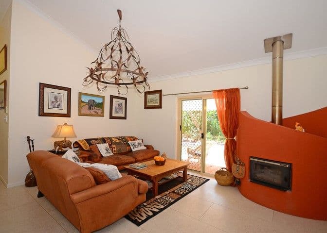 34 Senor Avenue, URANGAN QLD 4655, Urangan - Thumbnail 3