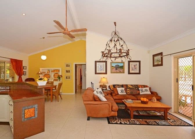 34 Senor Avenue, URANGAN QLD 4655, Urangan - Thumbnail 6