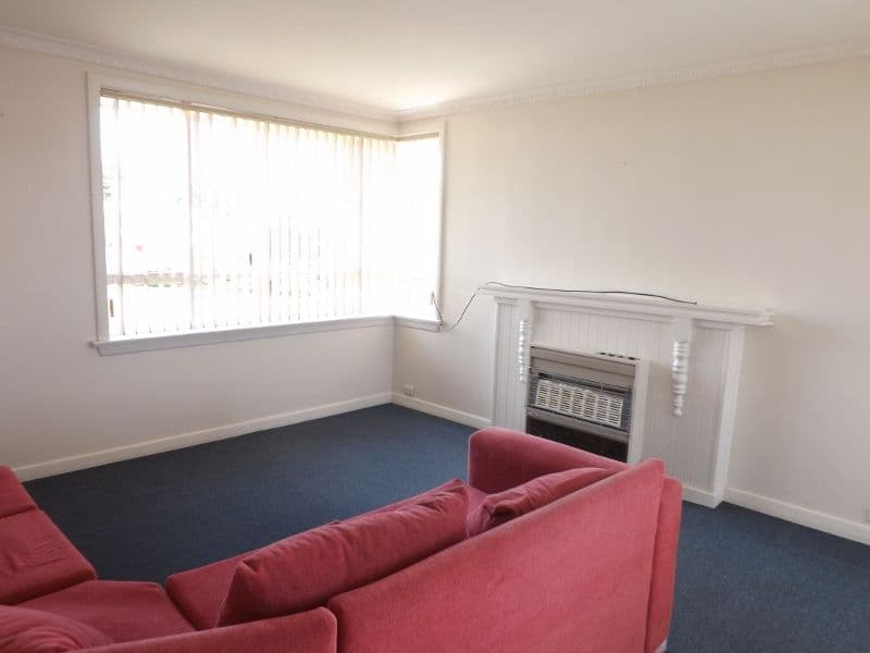 1 Ronald Crescent, SOMERSET TAS 7322, Somerset - Thumbnail 2