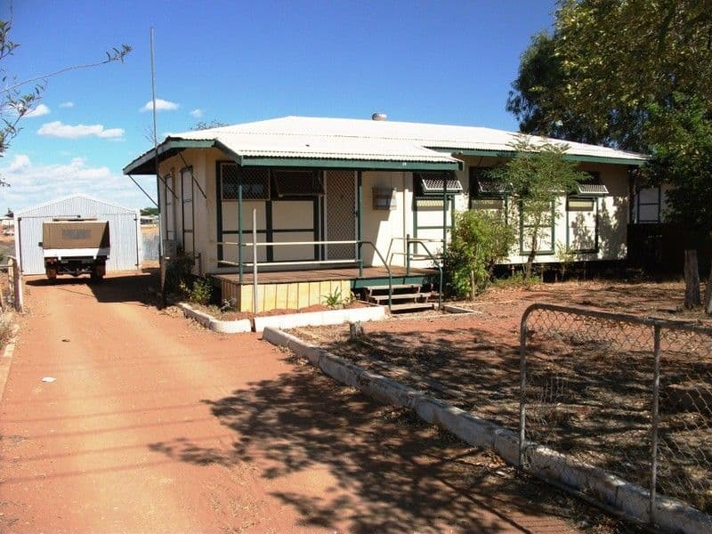 14 CAMERON Avenue, ONSLOW WA 6710, Onslow - Image 1
