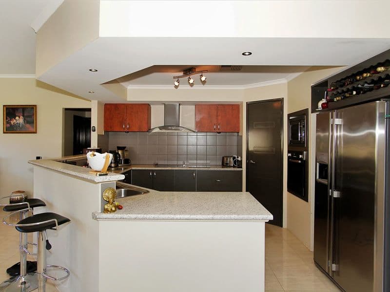 25 Bletchley Parkway, SOUTHERN RIVER WA 6110, Southern River - Thumbnail 2